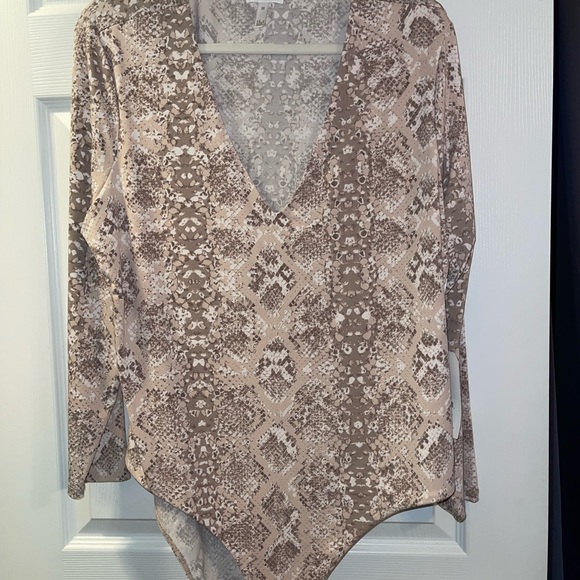 Leith Bodysuit Long Sleeve - Picture 2 of 4